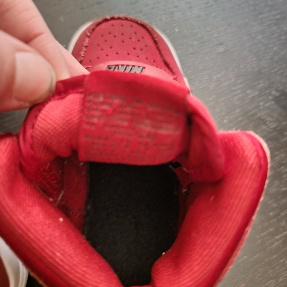 Nike Jordan Legacy 312Toro Toddler Sneakers - Picture 5 of 13